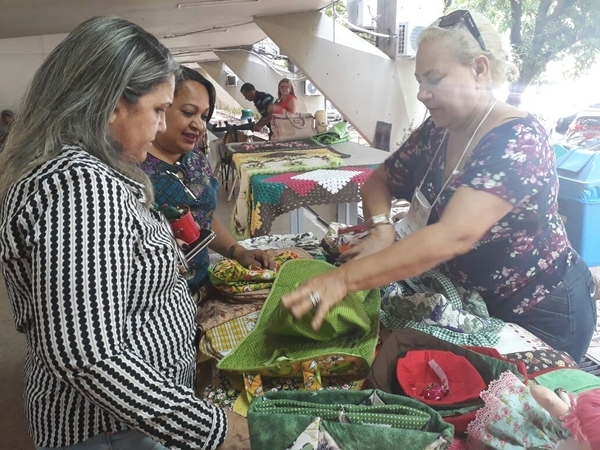 Feira de Cooperação Solidária fatura mais de R$ 21 mil na edição do mês de maio